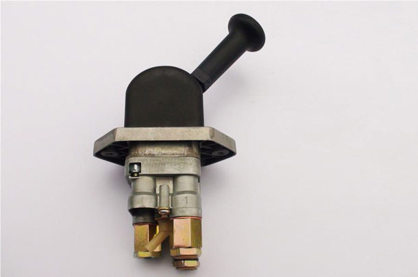 重卡發(fā)動機，引起高溫的一般原因