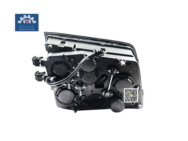 DZ97189723221 右前組合燈-晝行燈-2.jpg