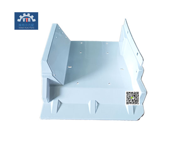 FDZ13241240426E1 右門臺(tái)階-F3000右置J-冰川白（金屬漆）Right door step -F3000 Right J-Glacier White (Metallic paint)  Truck cab parts